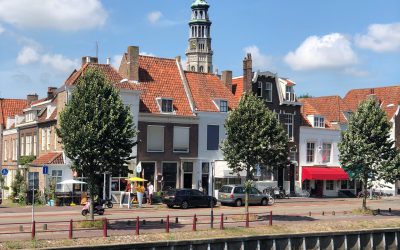 Een drietal verhuurde winkels verkocht in de historische binnenstad van Middelburg